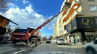 Aksaray'da Tehlikeli Asansör Taşımacılığı