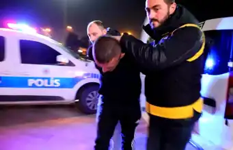 Aksaray'da Eski Eşini Bıçakladı!