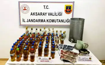 Aksaray'da Kahvehane Baskını: Sahte İçecek ve Uyuşturucu Ele Geçirildi
