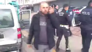 Aksaray'da Kırmızı Işık Kazası: Nişanlılar Yaralandı