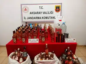 Aksaray'da Sahte İçki Baskını: 1 Gözaltı, 273 Litre Sahte Viski Ele Geçirildi