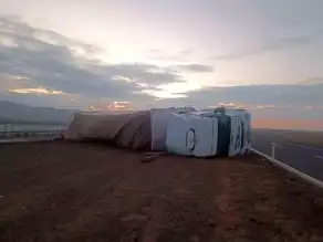 TIR Devrildi, Sürücü Yaralandı (Aksaray)