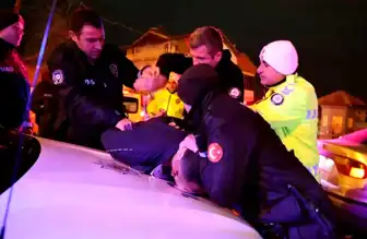 Alkollü Sürücü Polisle Kavga Etti!