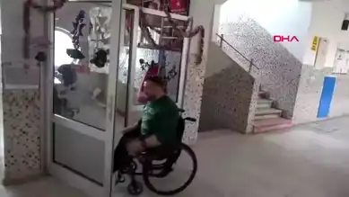 Engelli Memur, Öğrencilerin Bakış Açısını Değiştiriyor