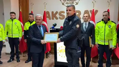 Vali'den Güvenlik Güçlerine Teşekkür Plaketi