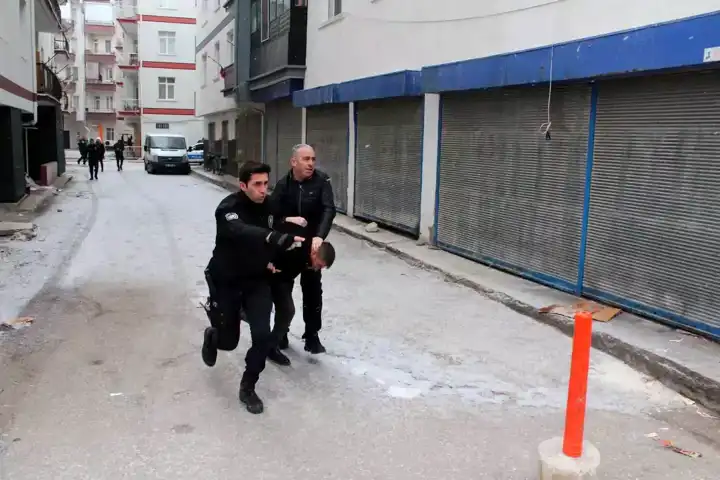 Aksaray'da Akraba Kavgası: Tüfekle Yaralama
