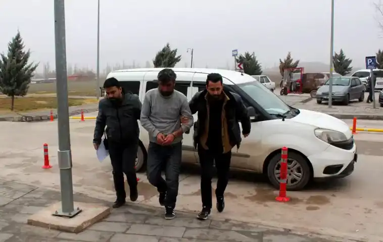 Aksaray'da Baba-Oğul Kavgası: 70 Yaşındaki Baba Ağır Yaralı
