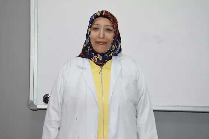 Kanserle Mücadele Eden Öğretmen, İkizlerine Örnek Oluyor